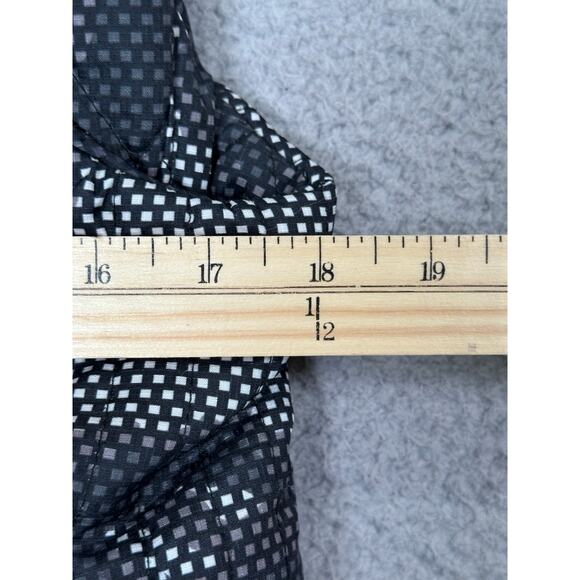 Lululemon Athletica Puffer Vest Goose Down Hooded Women's 8 Sleeveless Gray Camo - Picture 13 of 13